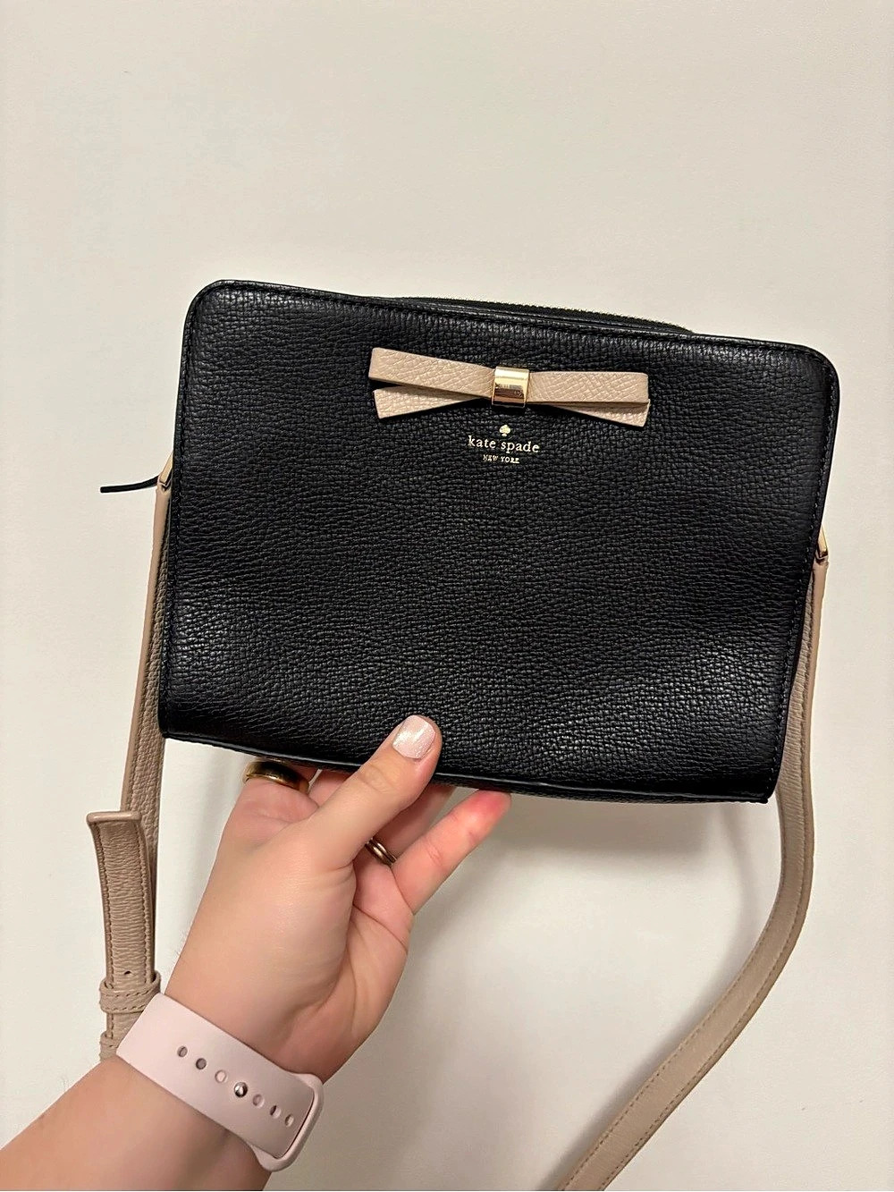 kate spade Bow Crossbody in Black & Pink